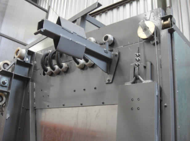 Details of the upper cabin mechanisms